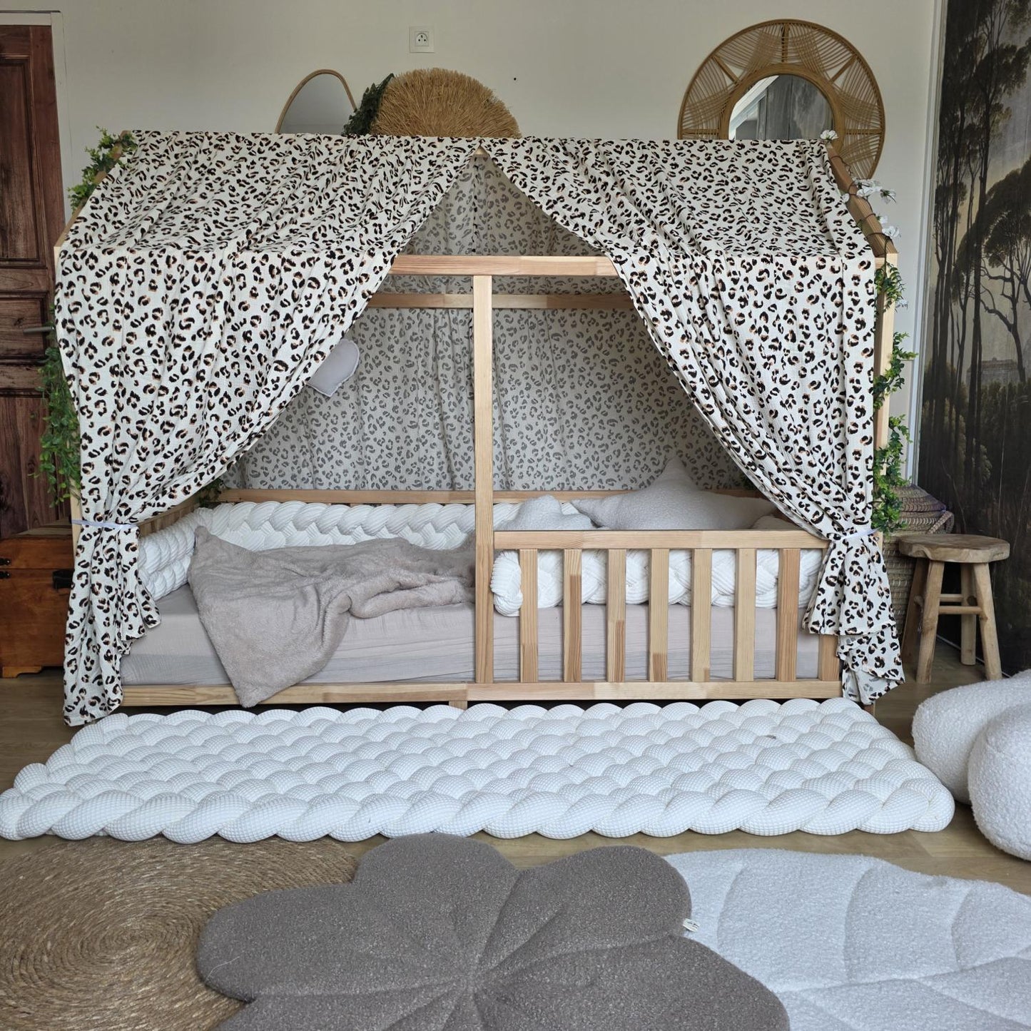 Ciel de lit cabane modèle A léopard