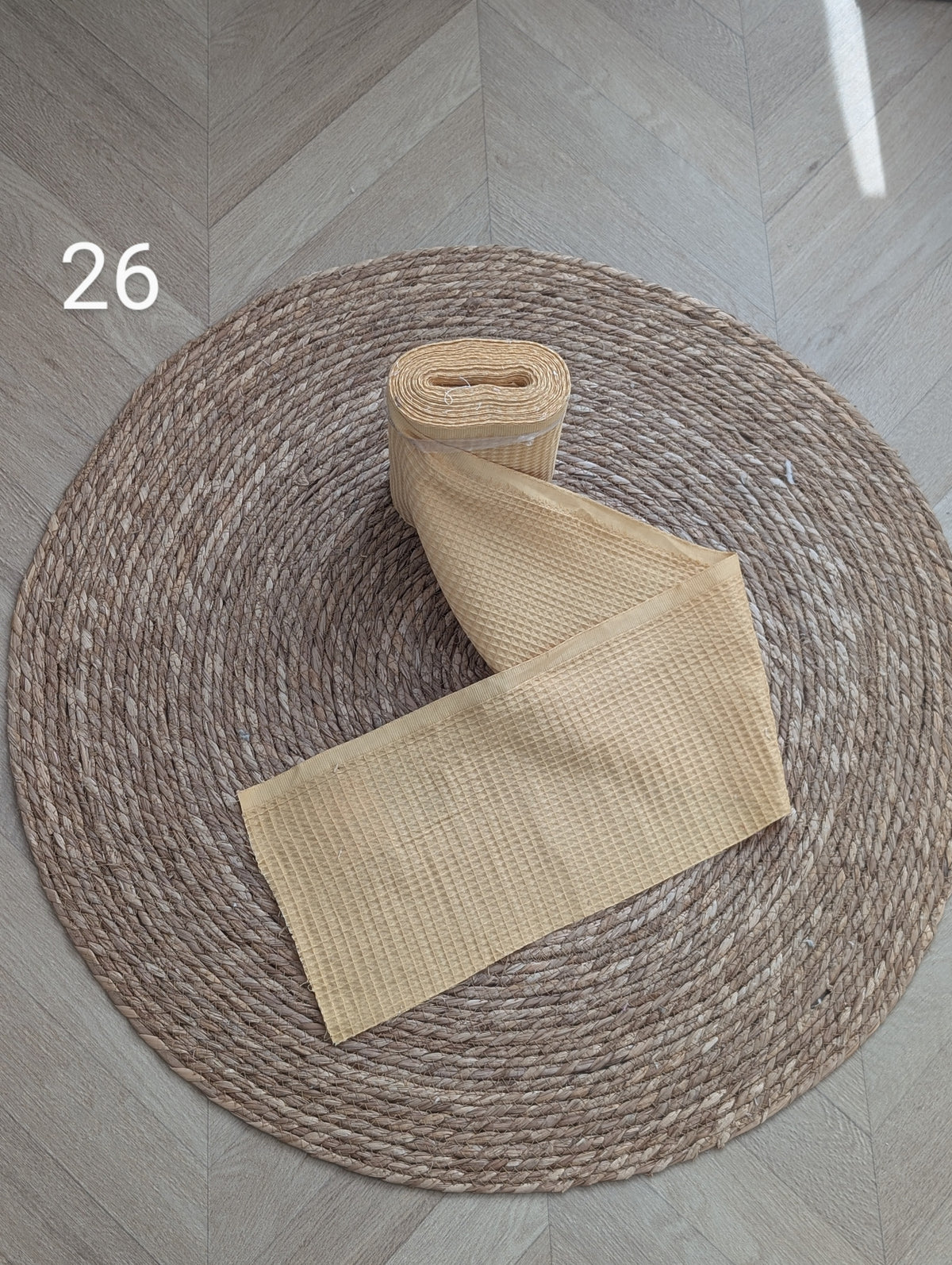 Chute de rouleau de tissus - N°26