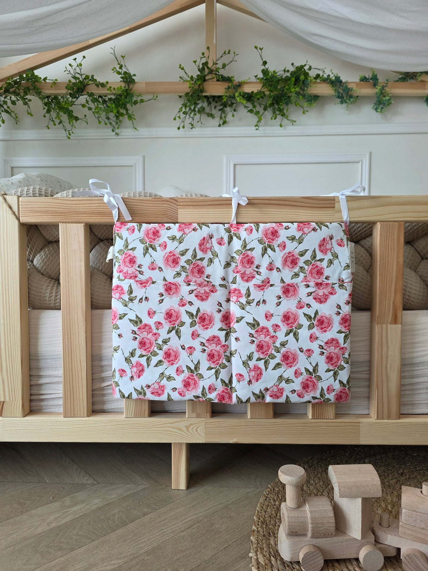 Range doudou fleurs roses