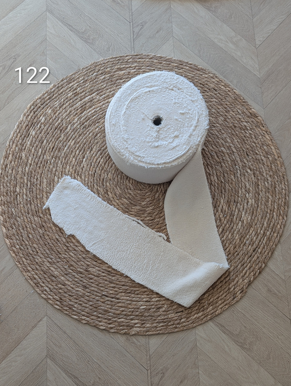 Chute de rouleau de tissus - N°122