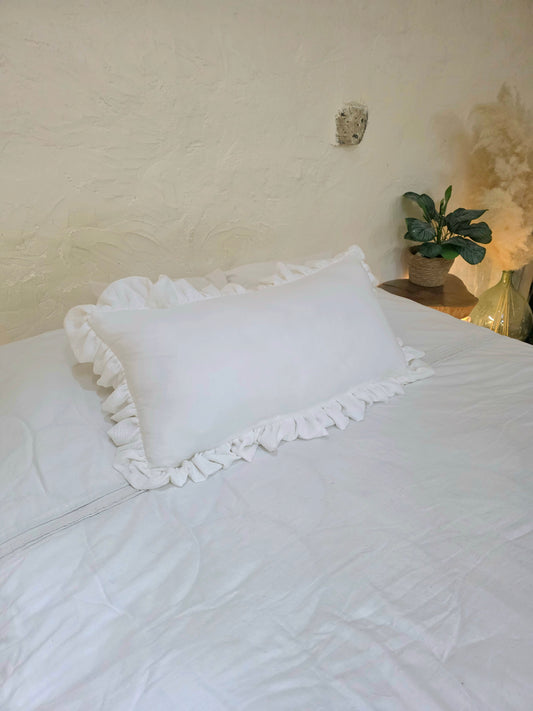 Coussin épais à froufrous - couleur au choix