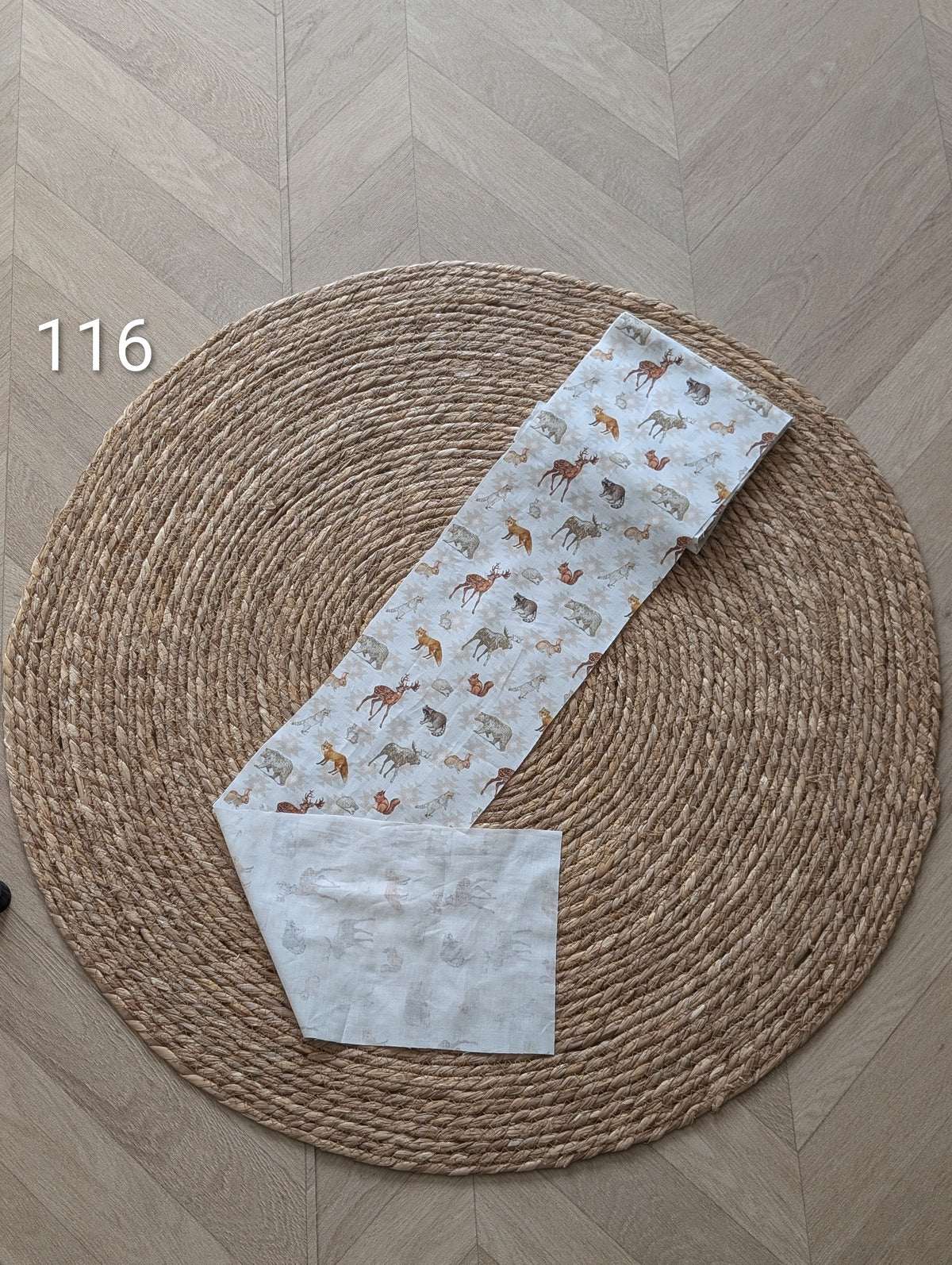Chute de rouleau de tissus - N°116