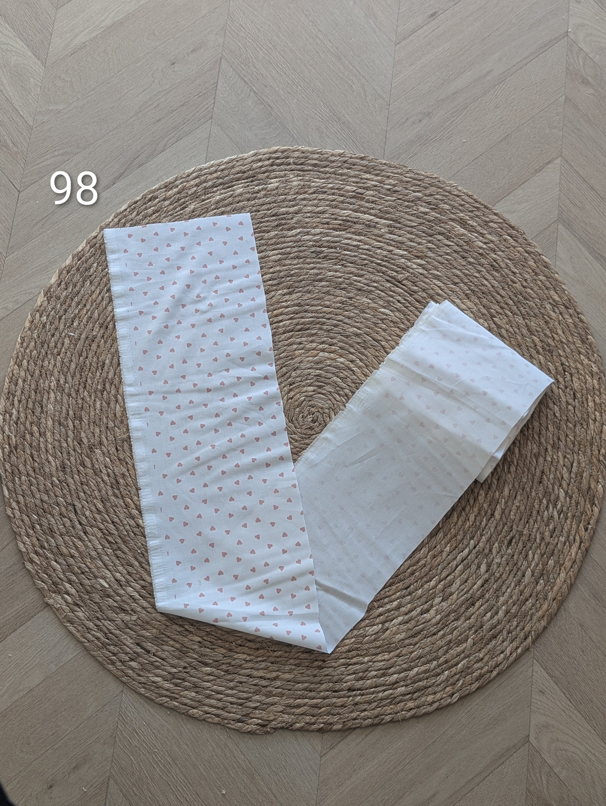 Chute de rouleau de tissus - N°98