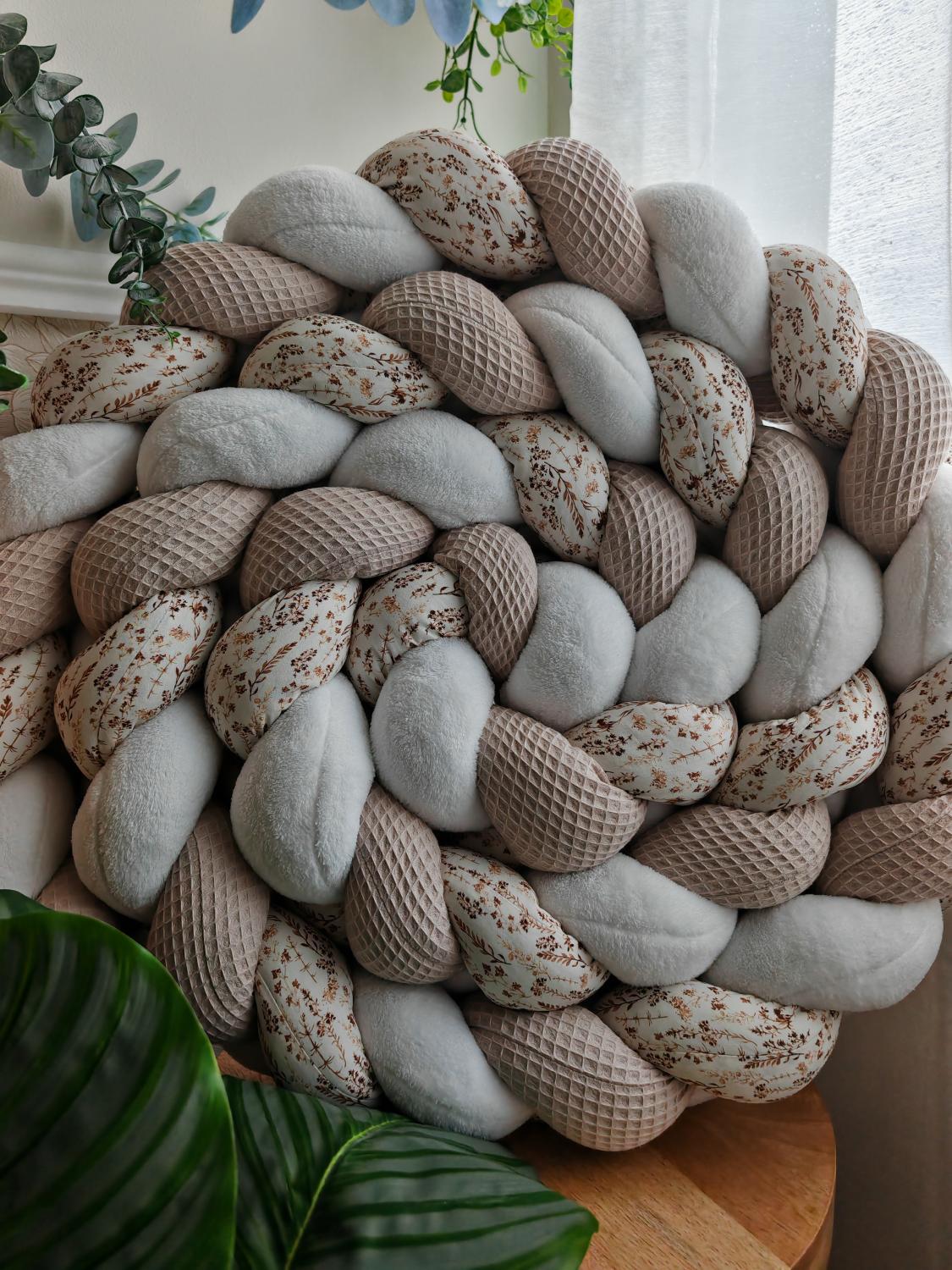 Tresse de lit 3 brins beige doudou blanc et fleurs des champs 3.7m