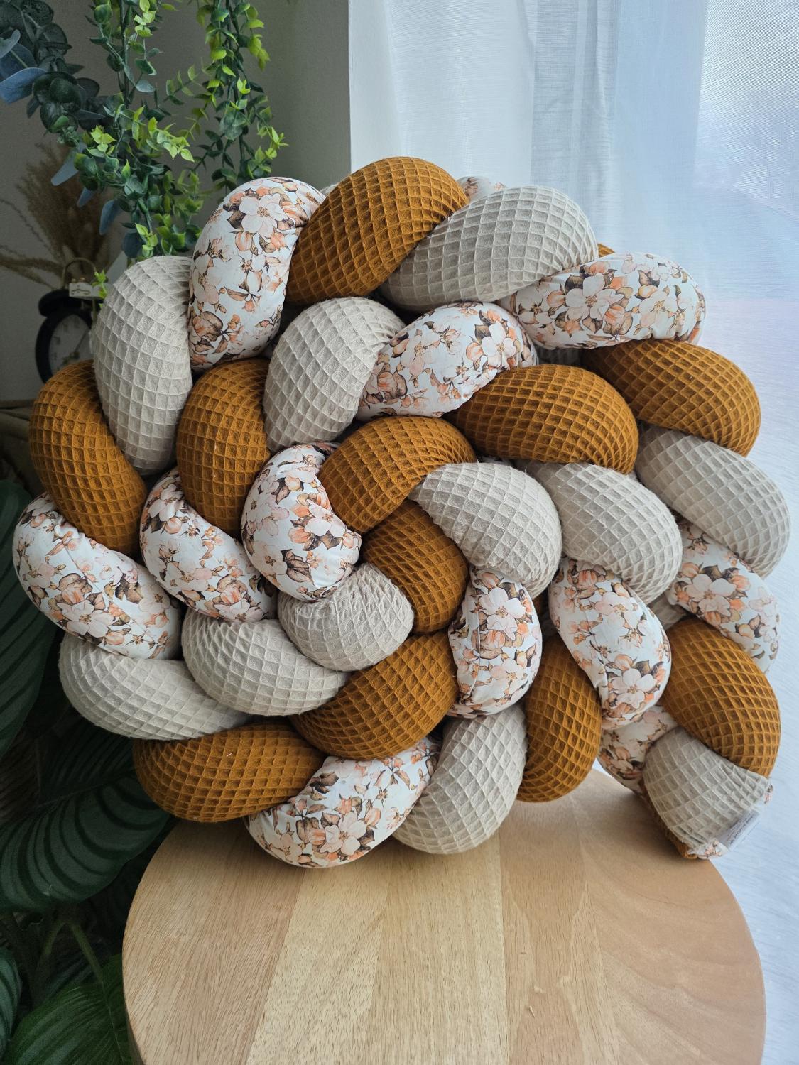 Tresse de lit 3 brins brique beige et fleurs camel 2.5m