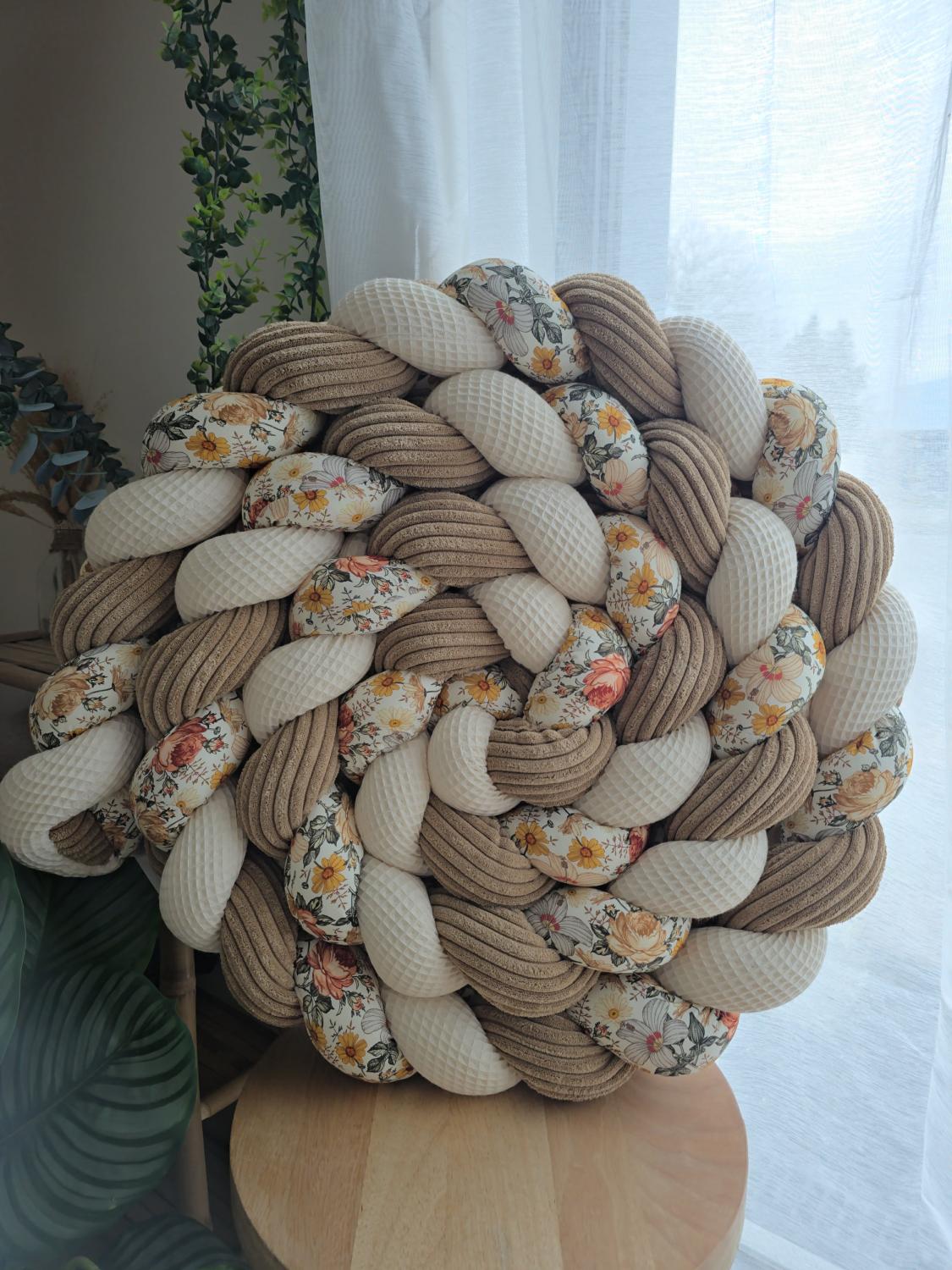 Tresse de lit 3 brins crème côtelé camel et vintage flowers 4.6m