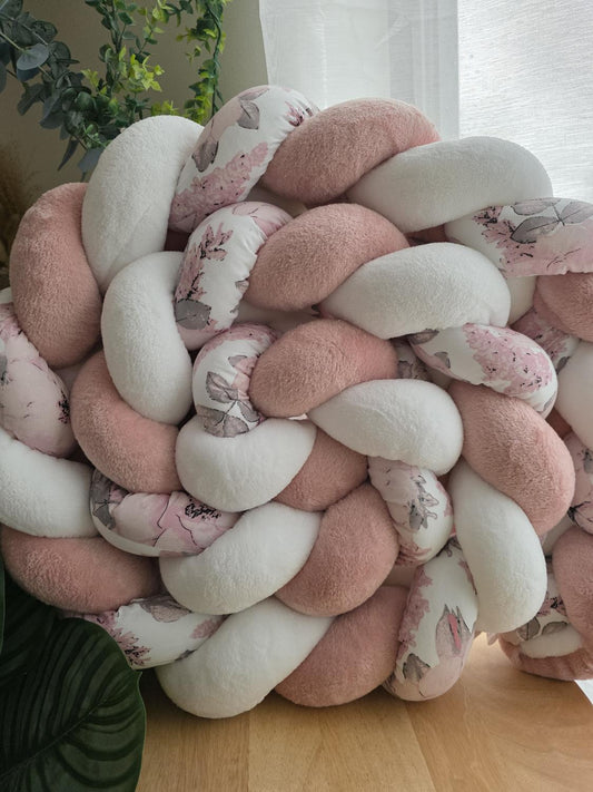 Tresse de lit 3 brins doudou blanc poudré et fleurs larges 3m