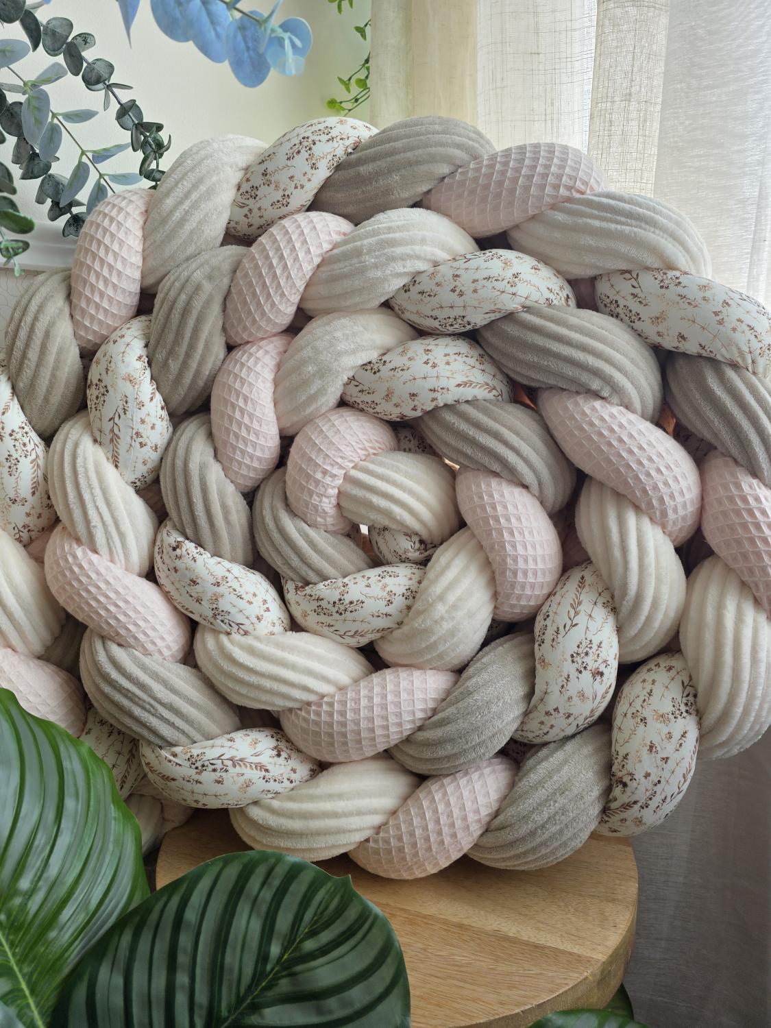 Tresse de lit 4 brins rose pâle côtelée écru et beige et fleurs des champs 4.2m