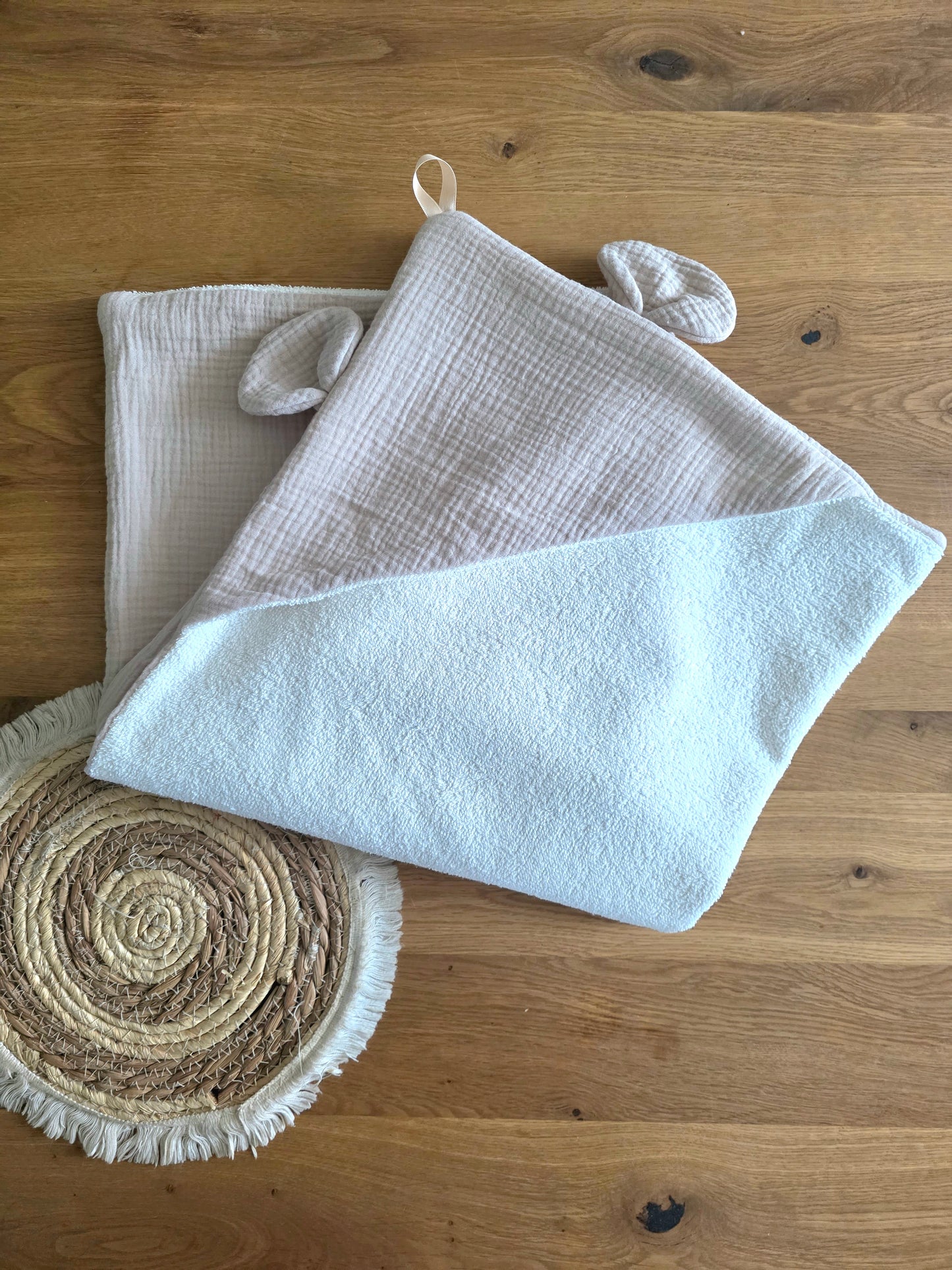 Cape de bain oreille d'ourson gaze beige