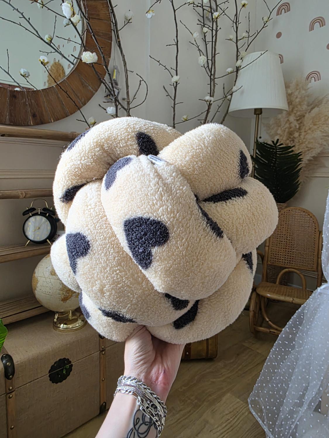 Balle noeud S teddy beige à cœurs