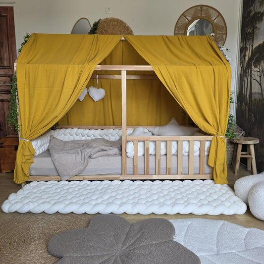 Ciel de lit cabane modèle A moutarde