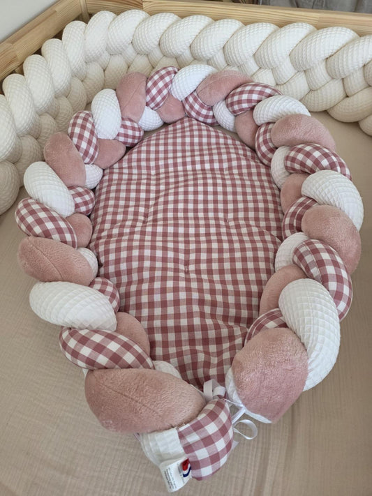 Cocon blanc doudou poudré et vichy rose