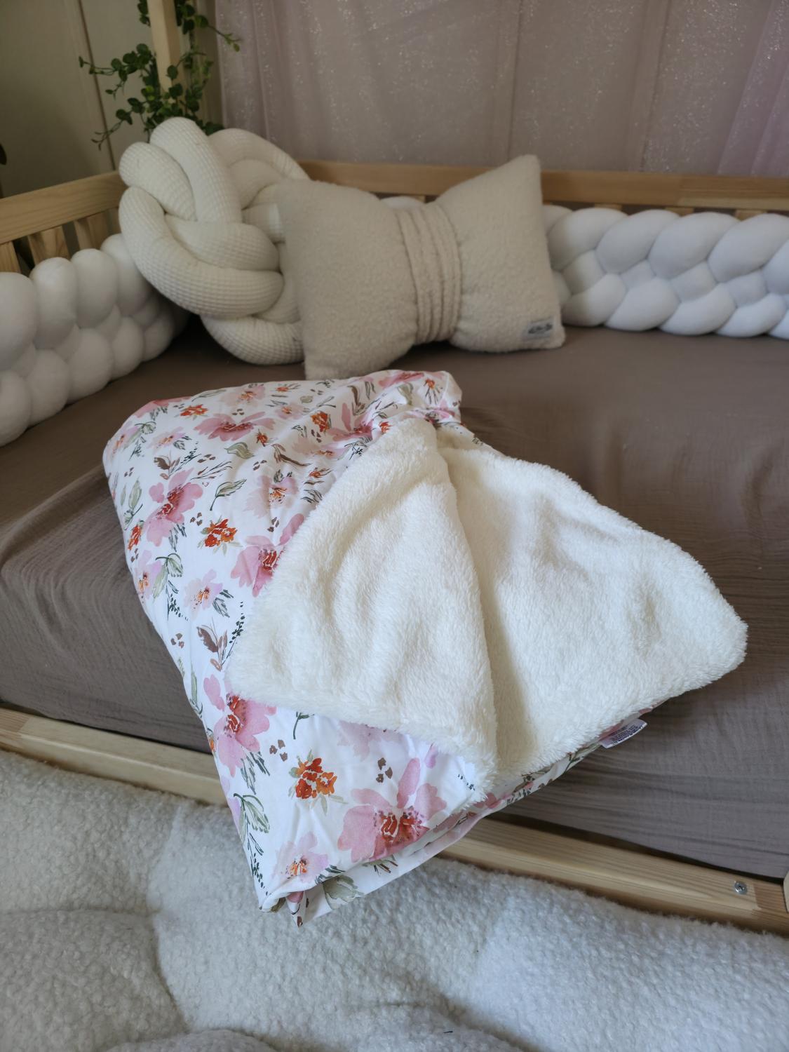 Sac de couchage Simple fleurs pastel 95cm