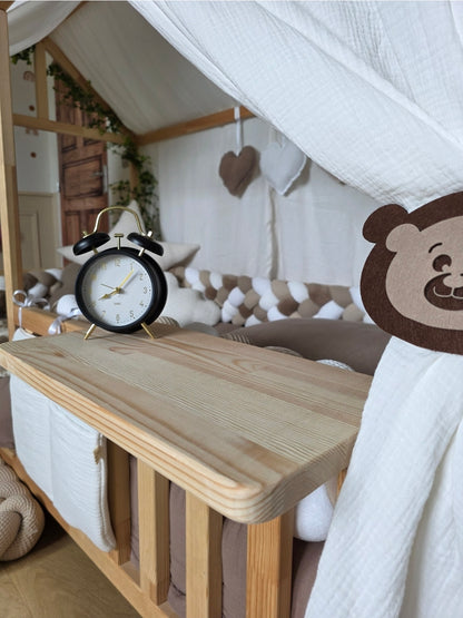 Table nuit pour lit cabane