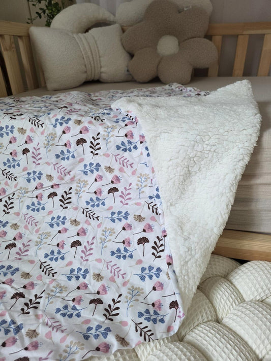 Petite couverture ginko rose et Moumoute écru