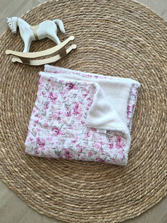 Couverture 65x65cm fine gaze fleur rose et fourrure blanc