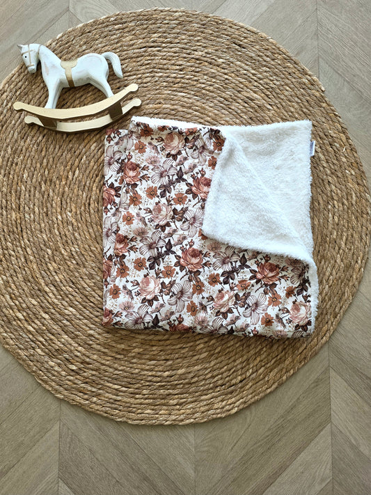 Couverture 75x75cm fine old flowers et fourrure blanc