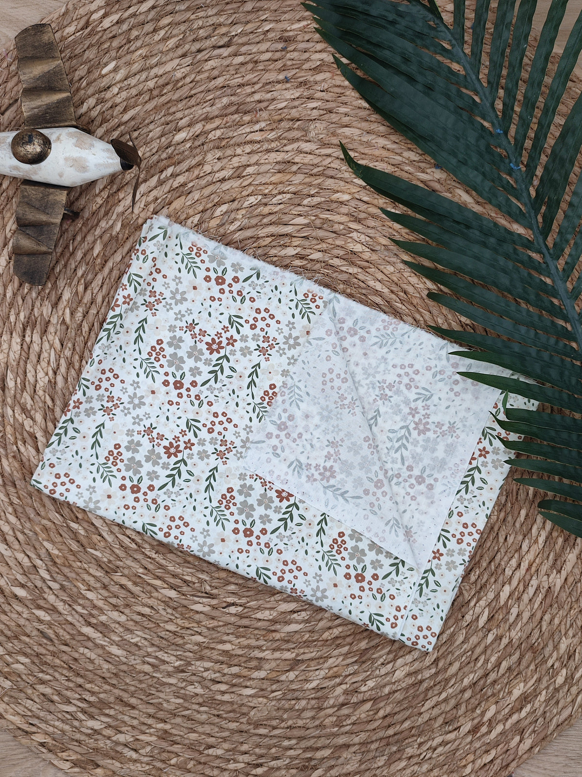 Tissu en coton - Popeline de coton - Motif Pétunia