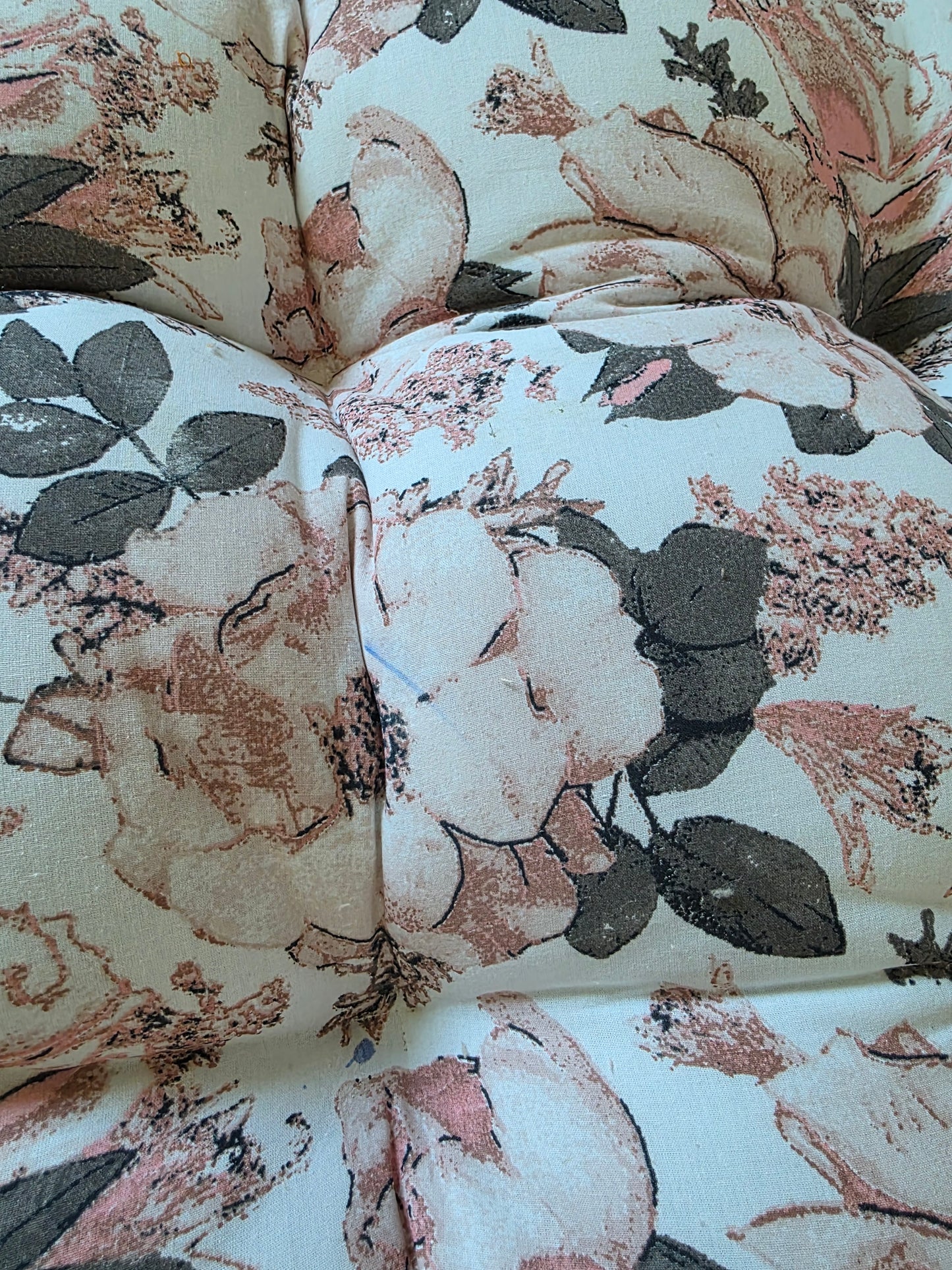 Tapis moelleux wild flowers 80.80cm avec tâche
