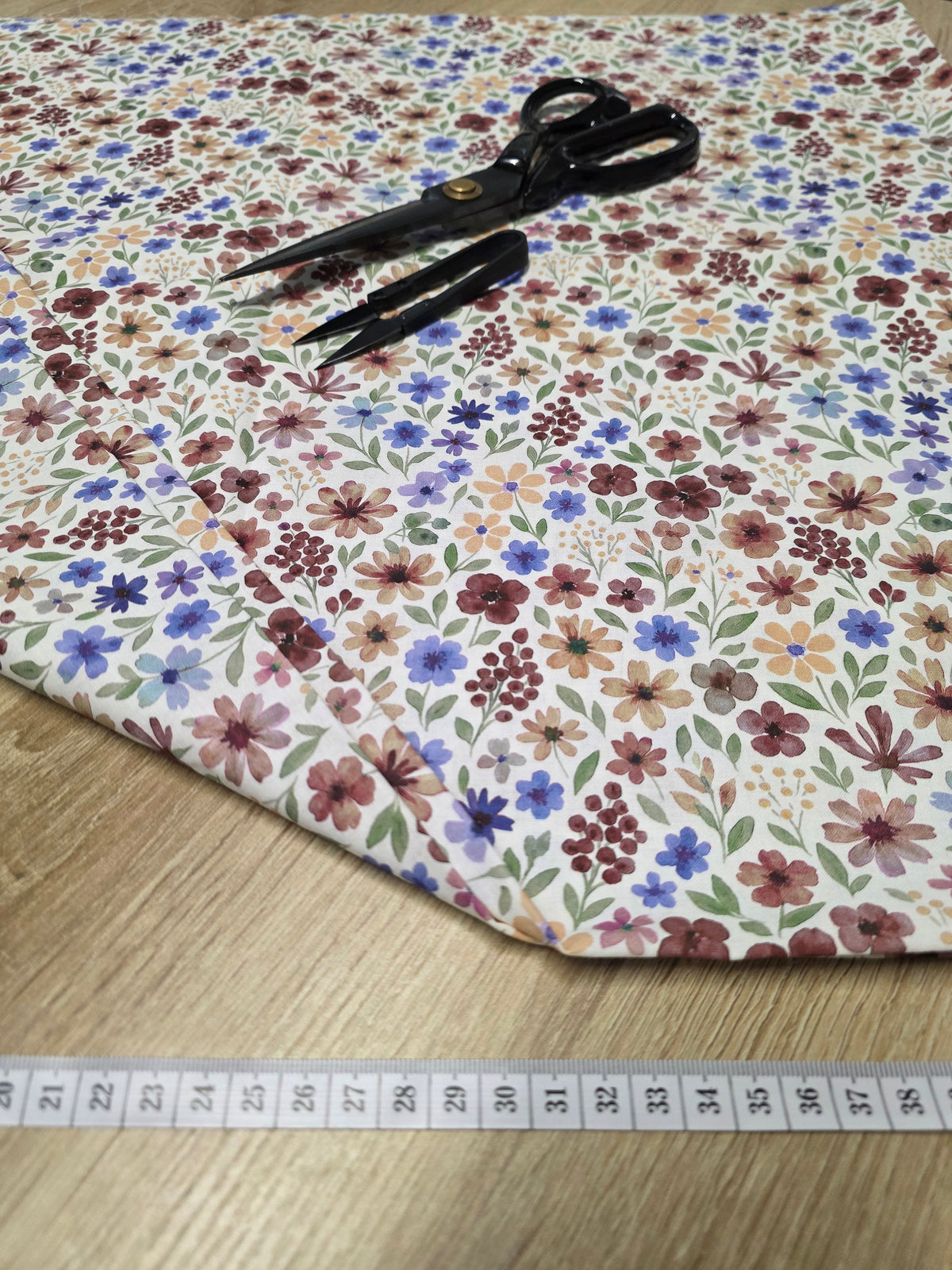 Tissu en coton - Popeline de coton - Motif Bleuet