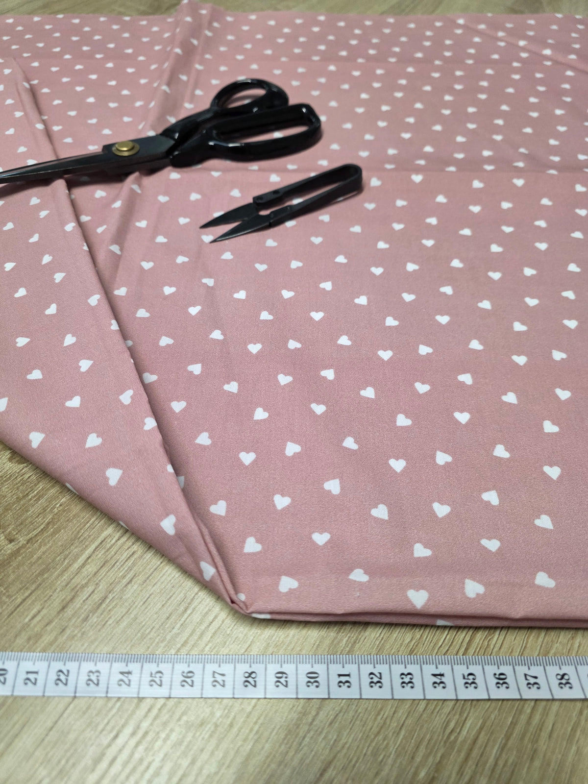 Tissu en coton - Popeline de coton - Motif Petits coeurs blanc