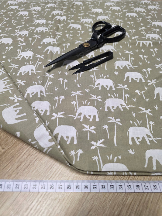 Tissu en coton - Popeline de coton - Motif Elephant olive