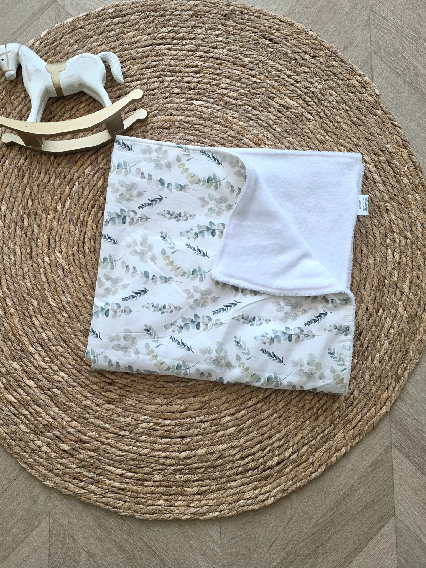 Couverture 75x75cm fine eucalyptus et doudou blanc