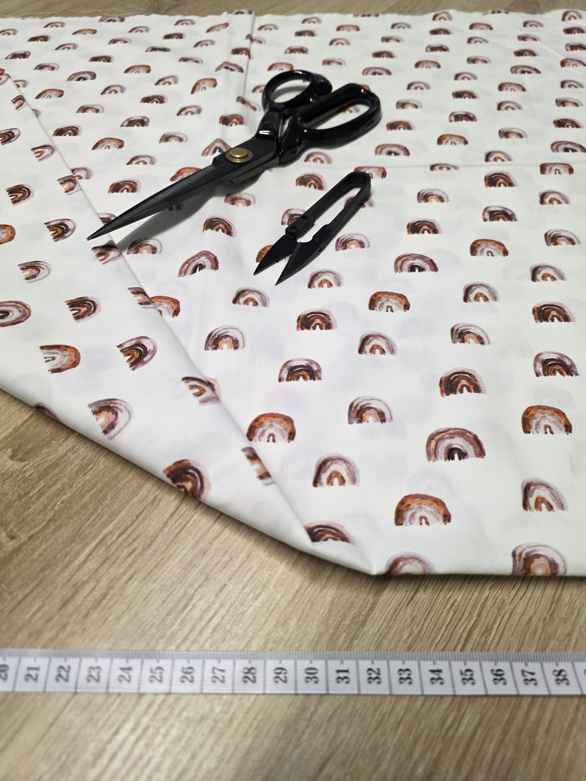 Tissu en coton - Popeline de coton - Motif Arc en ciel