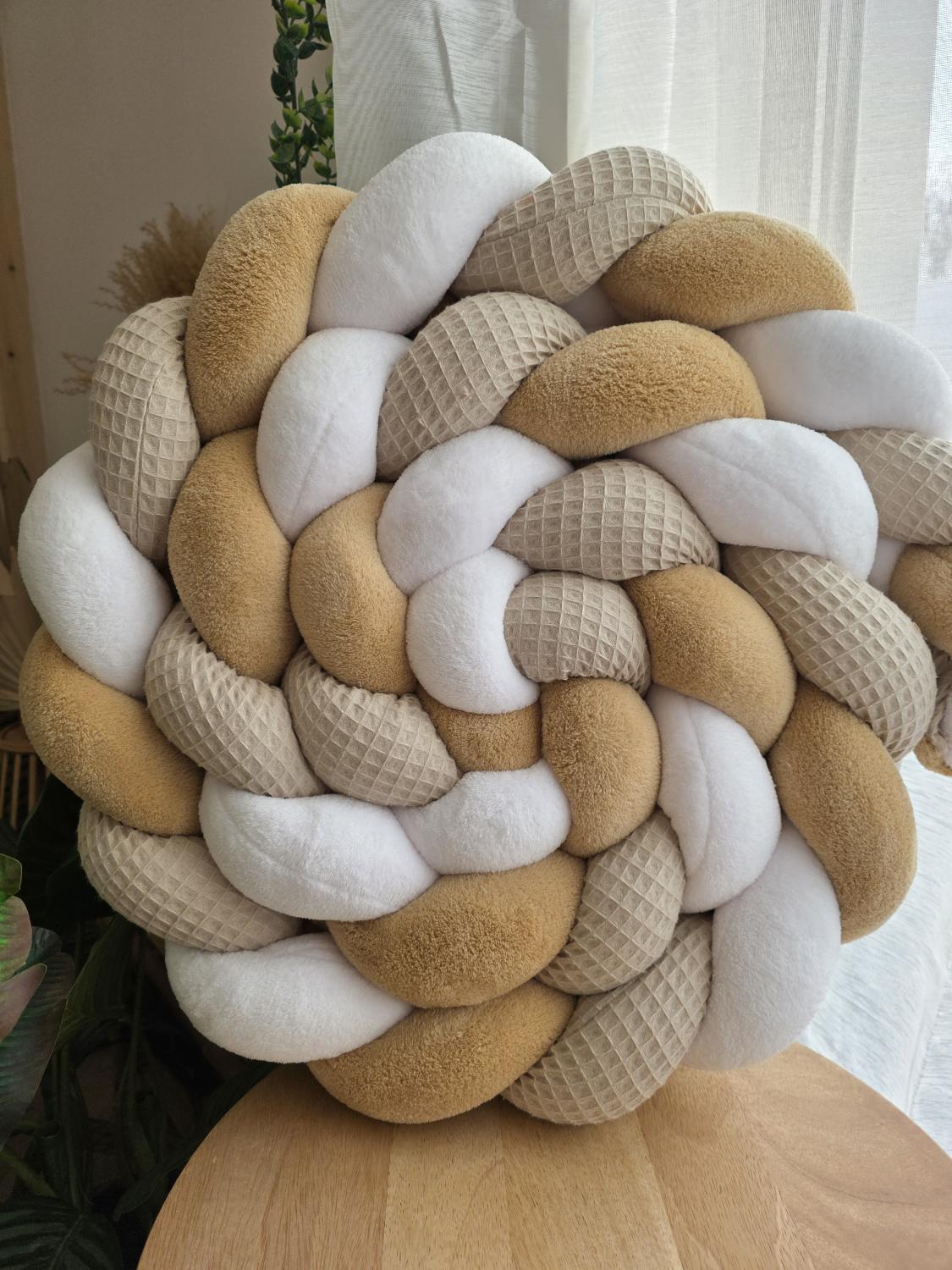 Tresse de lit 3 brins beige doudou blanc et camel 3.6m