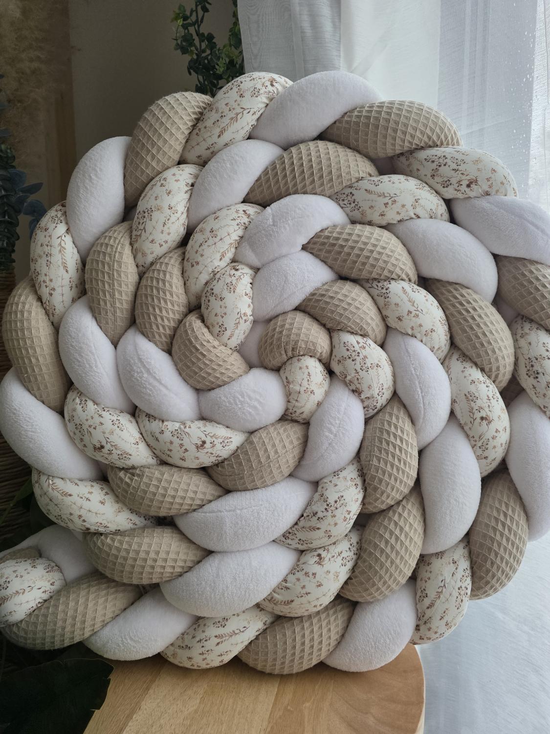 Tresse de lit 3 brins beige doudou blanc et fleurs des champs 5.4m
