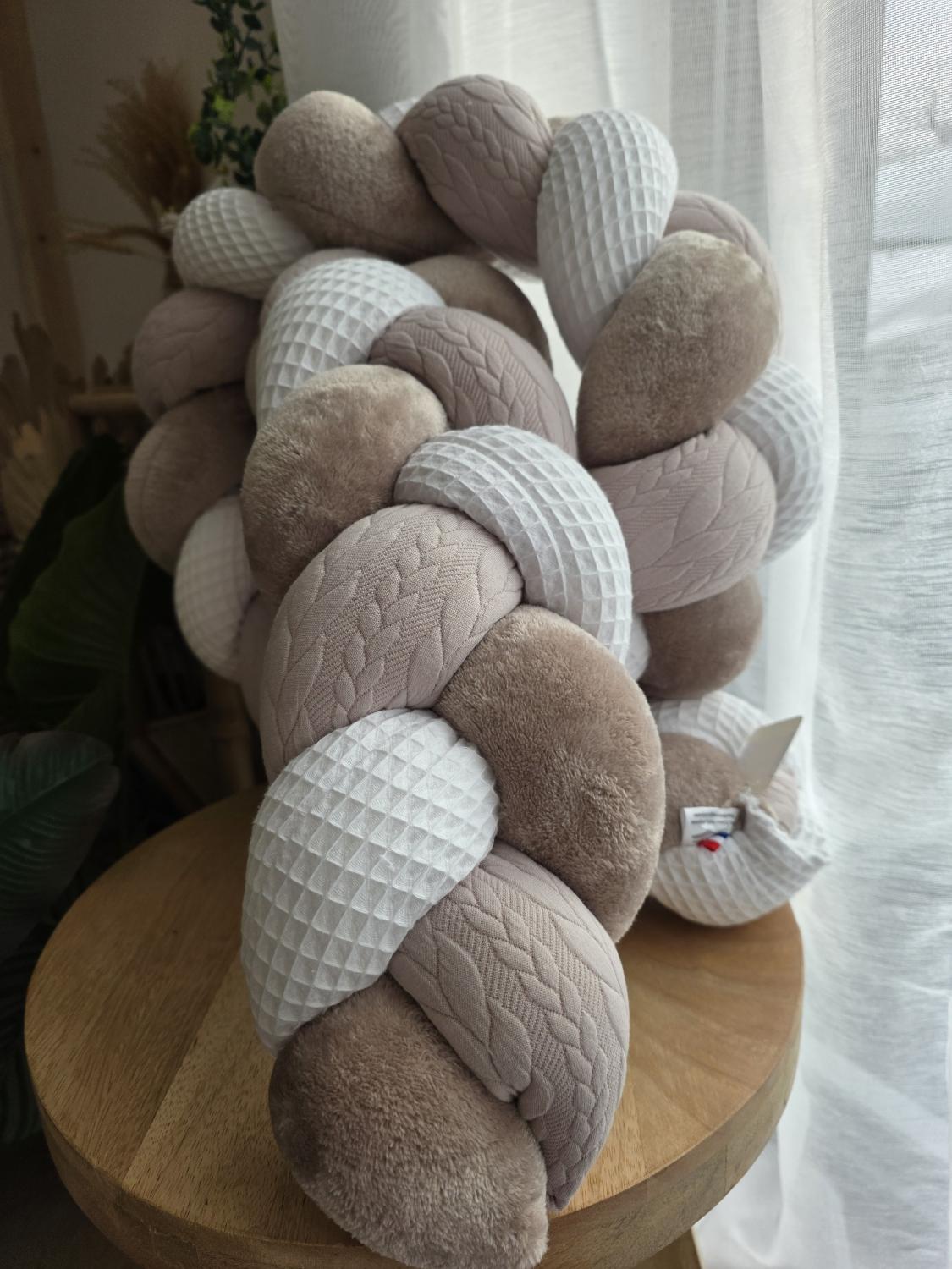 Tresse de lit 3 brins blanc doudou galet tricot sable 2m