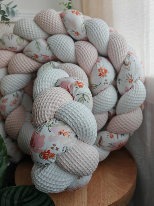 Tresse de lit 3 brins blanc rose pâle et fleurs pastel 2m