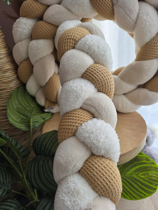 Tresse de lit 3 brins camel doudou beige et fourrure écru 3.6m