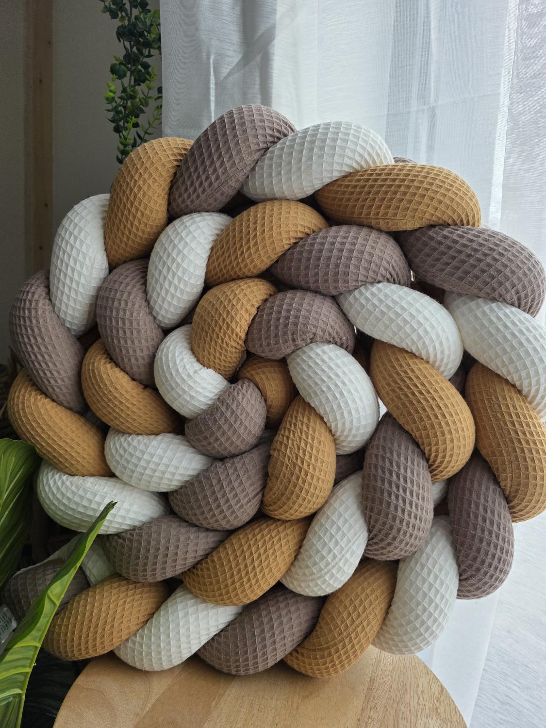 Tresse de lit 3 brins écru, camel et café 3.6m