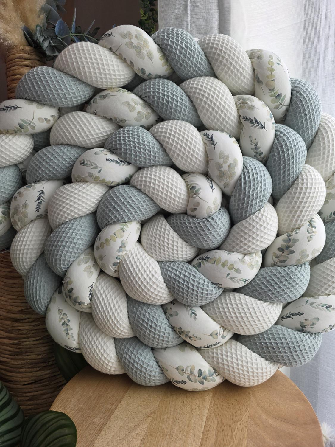 Tresse de lit 3 brins écru vert d'eau et eucalyptus 4m