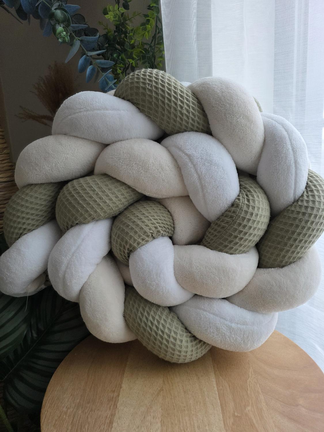 Tresse de lit 3 brins olive doudou blanc et beige 2m