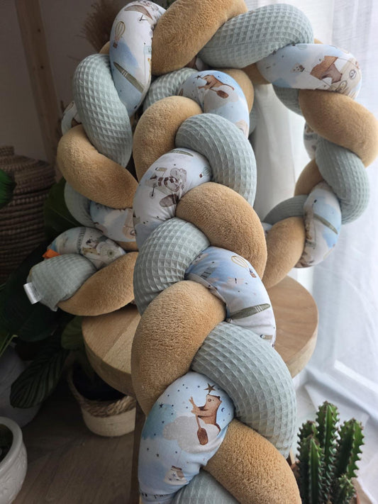 Tresse de lit 3 brins vert d'eau doudou camel et avion 2.3m