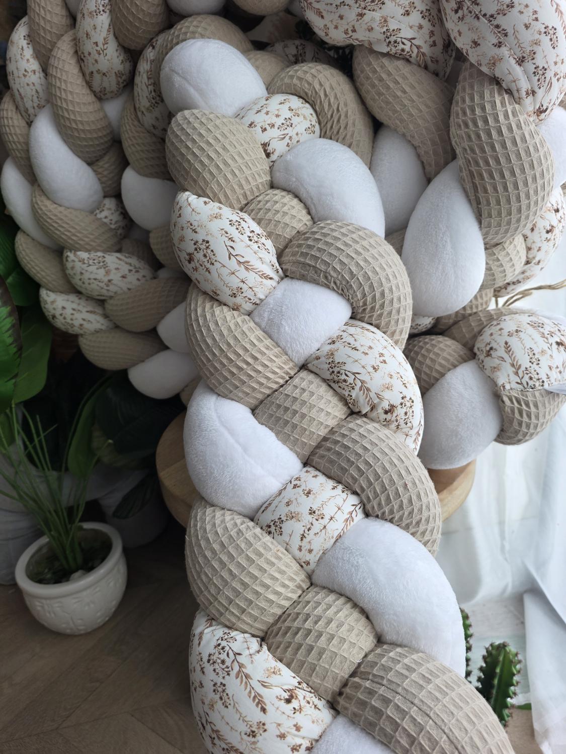 Tresse de lit 4 brins beige doudou blanc et fleurs des champs 5.1m