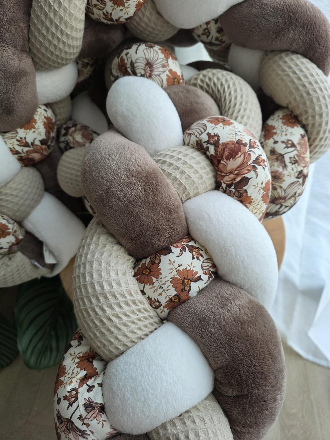 Tresse de lit 4 brins beige doudou écru marron et old flowers 2 m