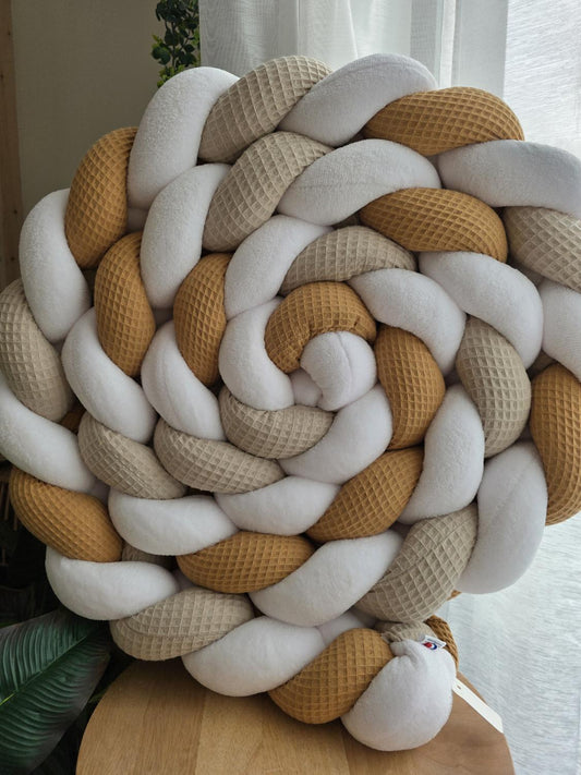 Tresse de lit 4 brins beige et camel et doudou blanc 4.6m