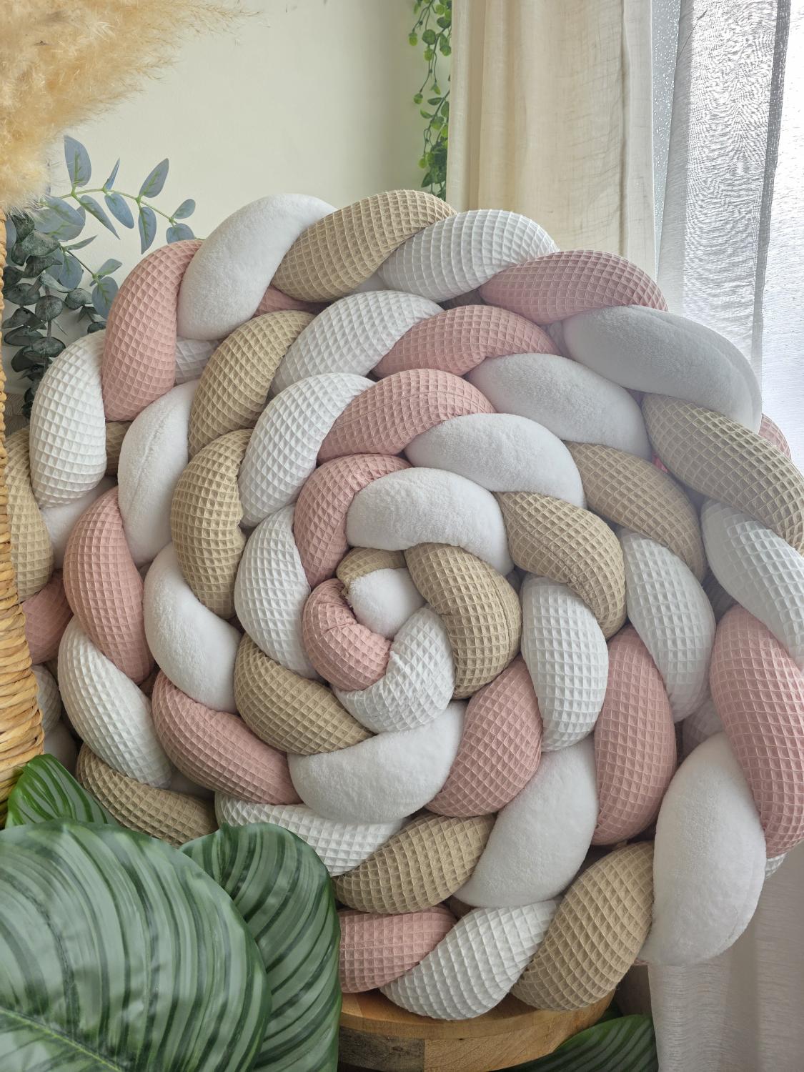 Tresse de lit 4 brins blanc beige poudré et doudou blanc 4.6m