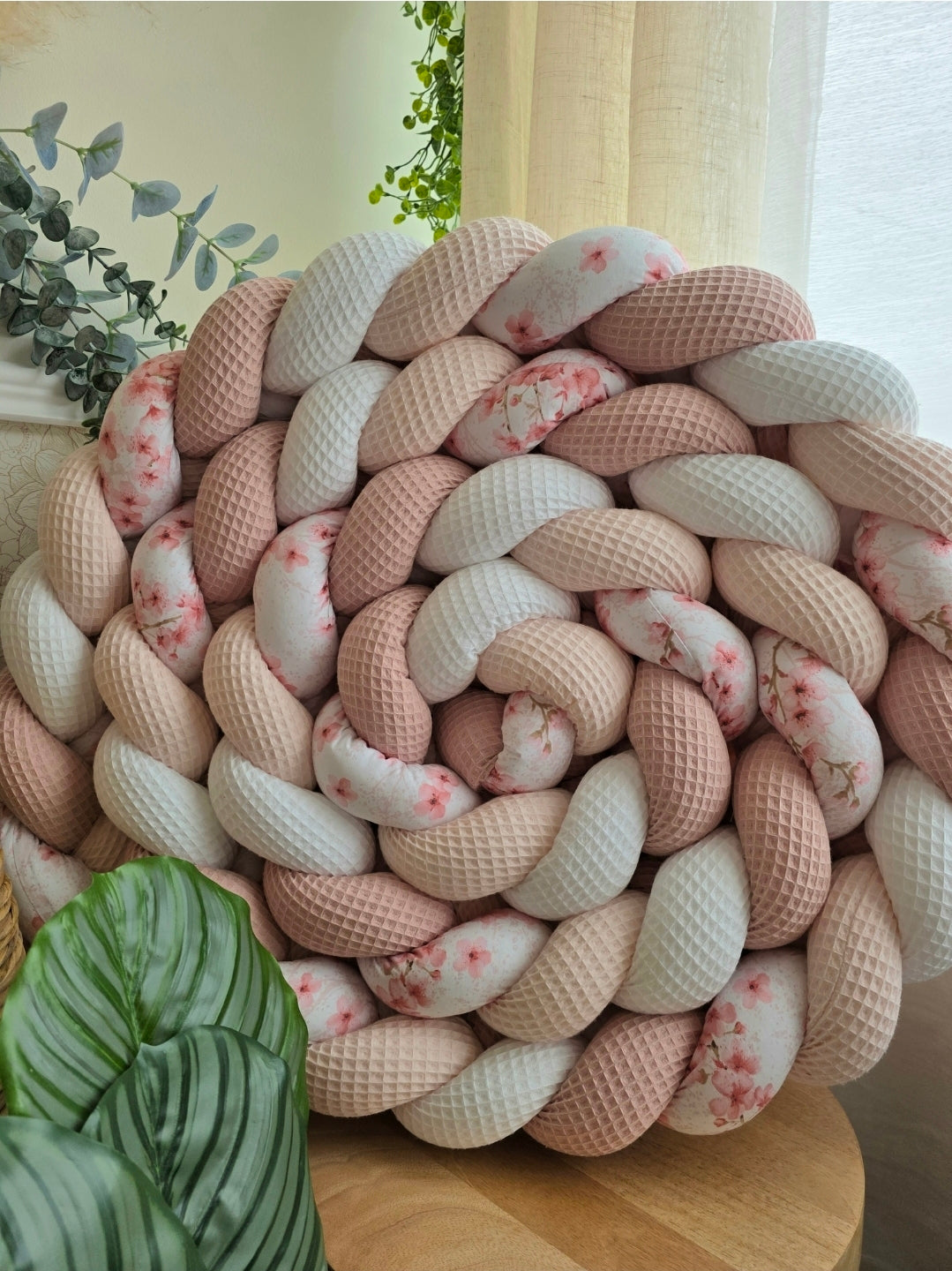 Tresse de lit 4 brins blanc rose pâle poudré et fleurs de cerisier 4.6m