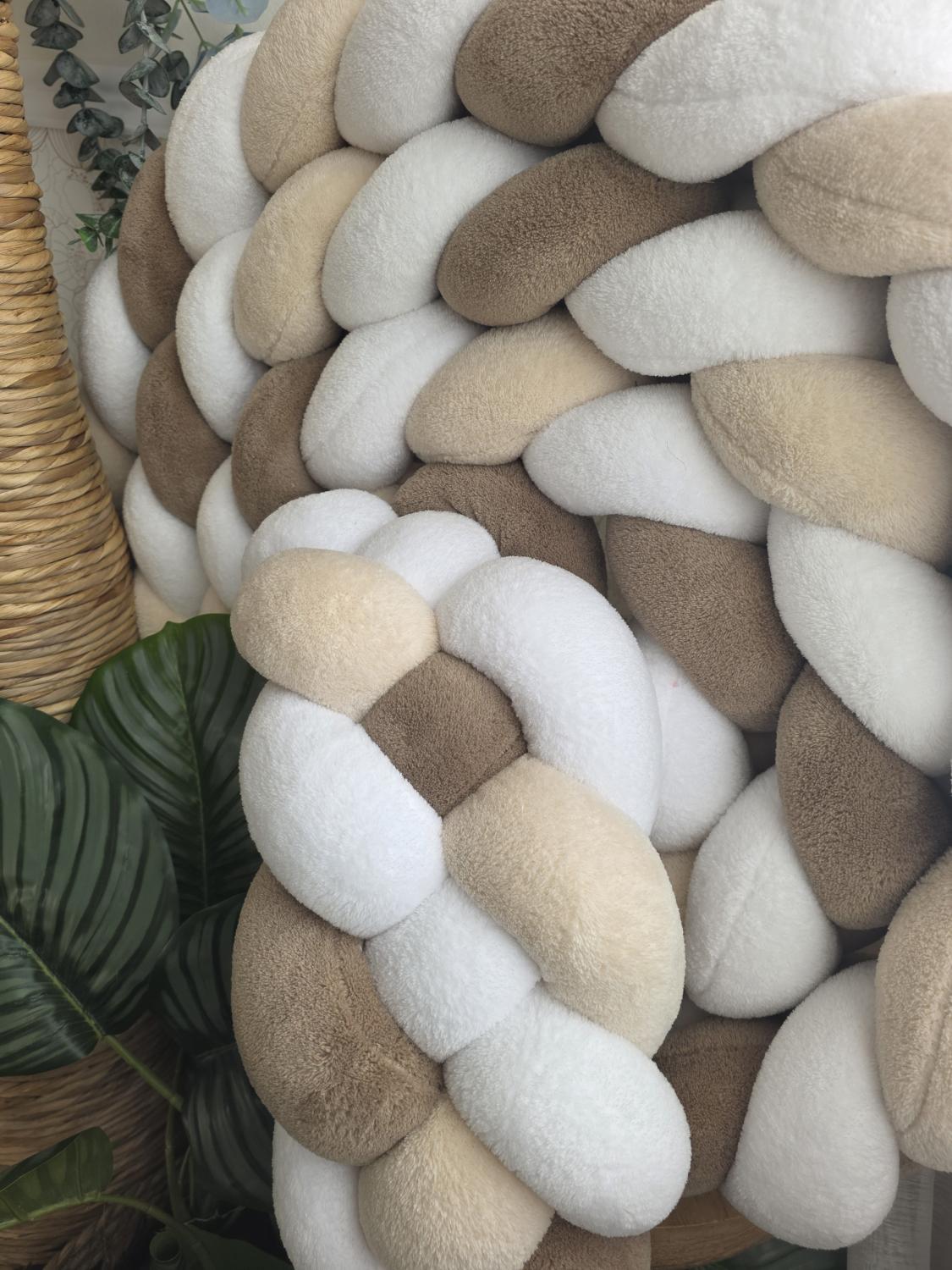 Tresse de lit 4 brins doudou blanc beige et marron 4.6m