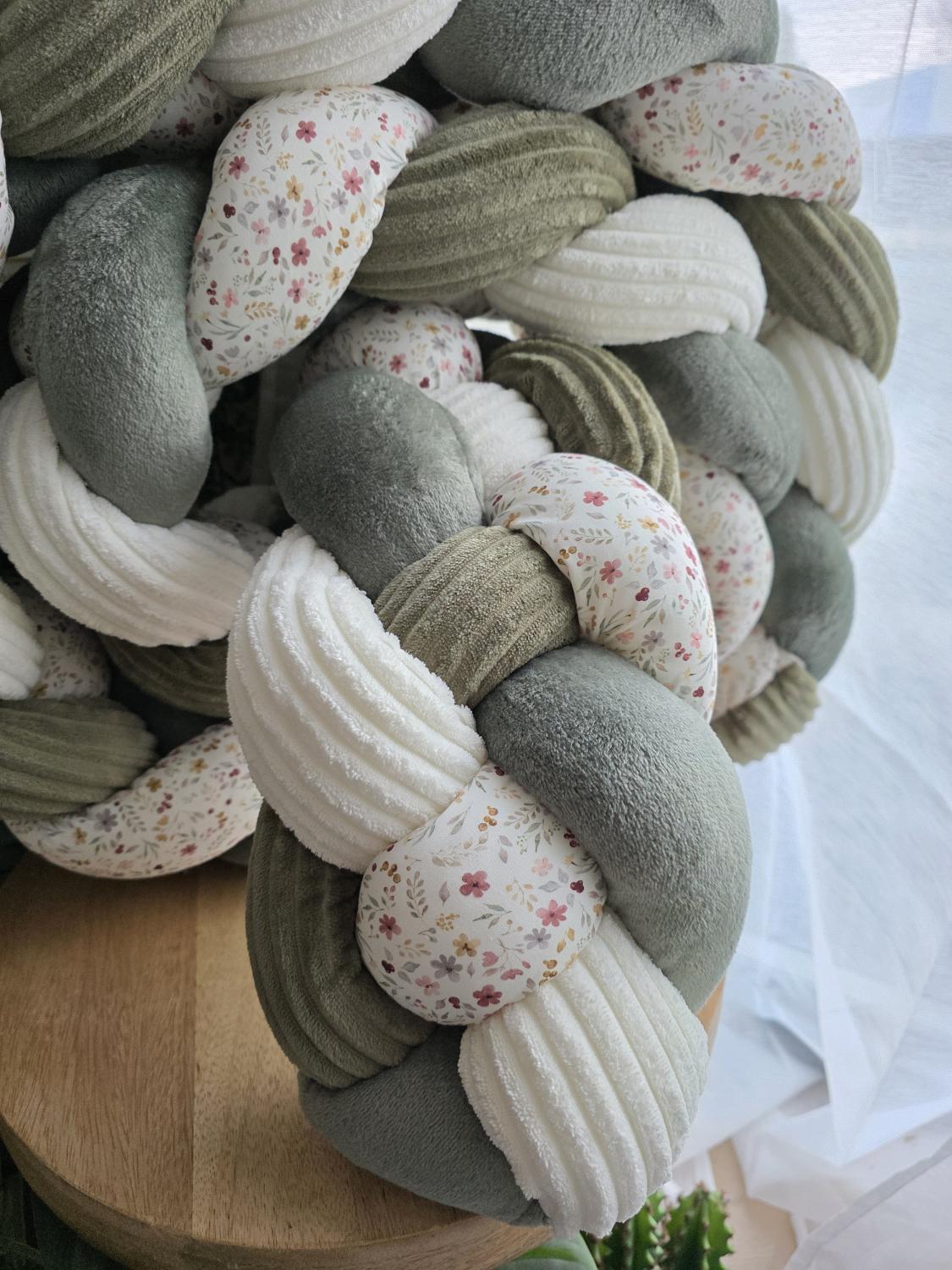 Tresse de lit 4 brins doudou olive cotelé écru et olive et printemps 2.7m
