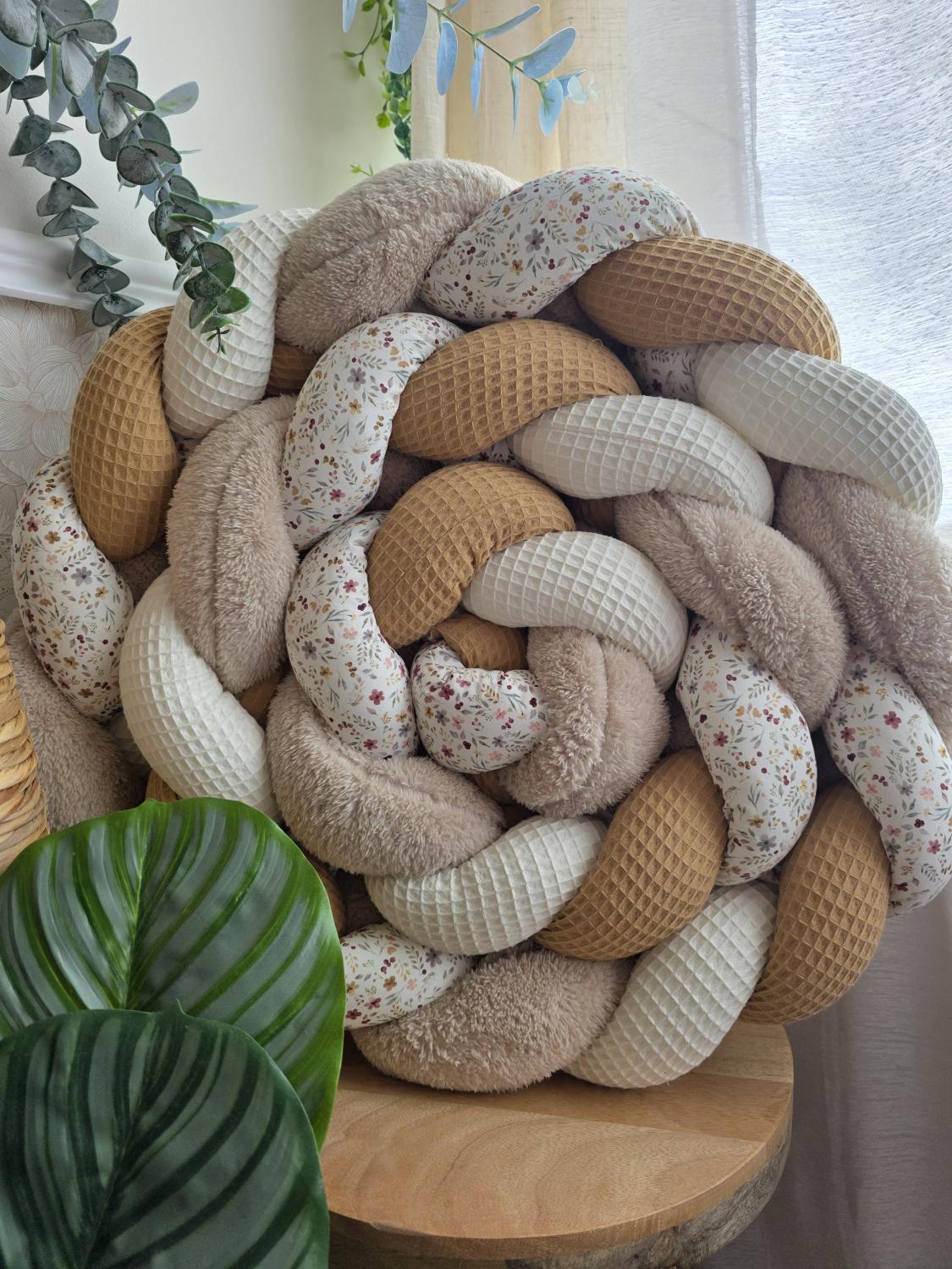 Tresse de lit 4 brins écru camel fourrure beige et printemps 3m