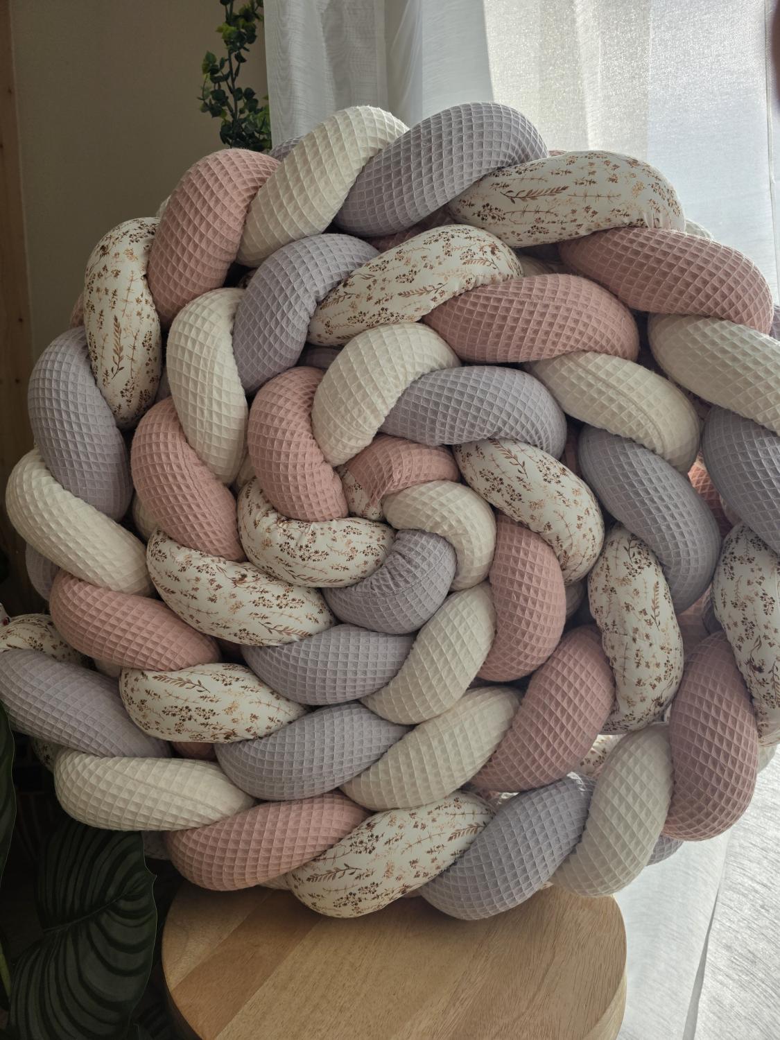 Tresse de lit 4 brins ecru , poudré , gris et fleur des champs 4.6M