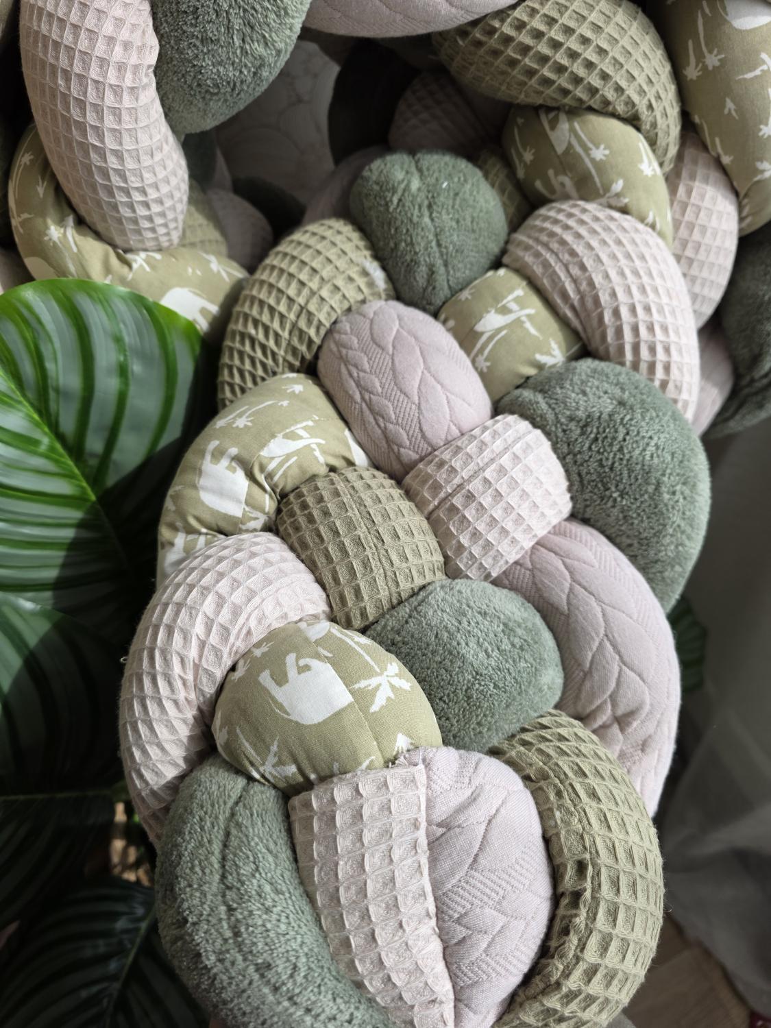 Tresse de lit 5 brins olive beige doudou olive tricot sable et éléphant olive 4m
