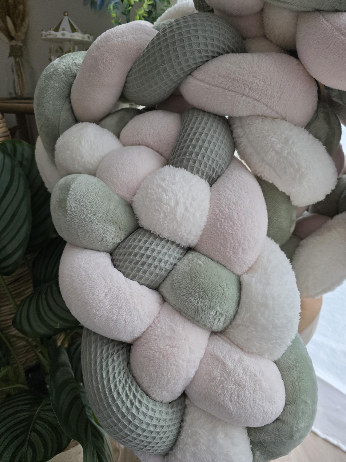 Tresse de lit 5 brins olive doudou jade beige et fourrure écru 2.5m